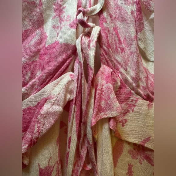 Buddy Love Pink Floral Small Dress w/ruffles & tied back - Picture 4 of 7